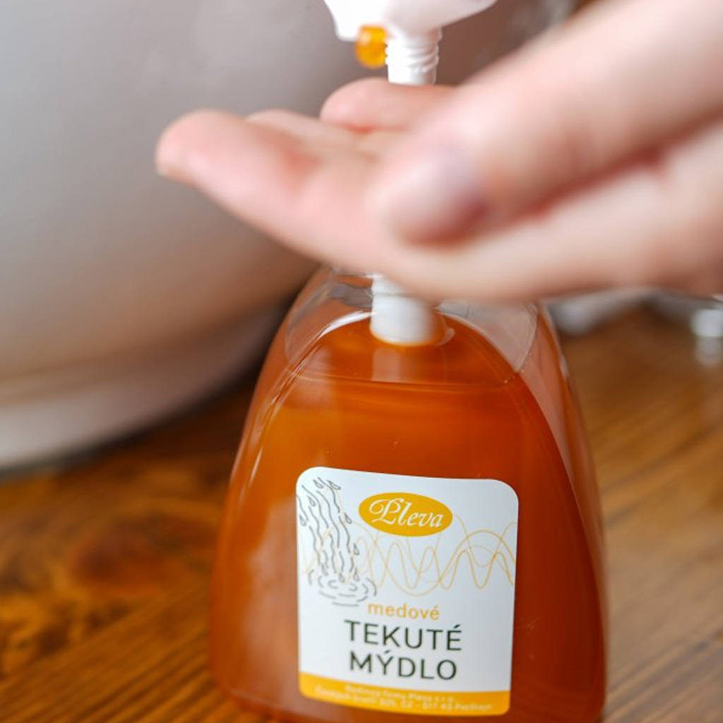 Płynne mydło miodowe Pleva - 300g