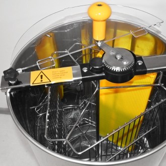 Miodarka z pojemnikiem Mellarius MiniLine 3.r. P40