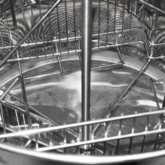 Miodarka z kontenerem Mellarius OptiLine 4 R. z 230V el. przez napęd P52