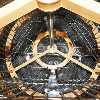 Miodarka z kontenerem Mellarius OptiLine 3/9 R. z 230V el. przez napęd P52