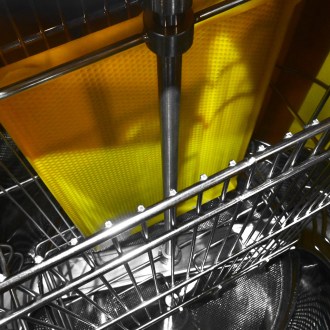 Miodarka z kontenerem Mellarius OptiLine 2 R. z 230V el. przez napęd P40