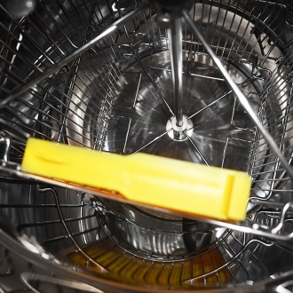 Miodarka Mellarius 4 R. z dużym uchwytem P43