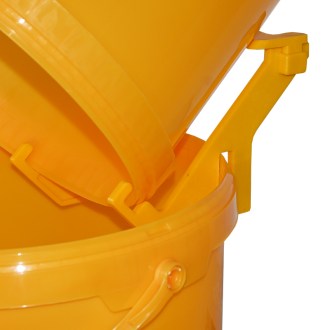 Nalewak - uchwyt do pojemników do nalewania - plastik